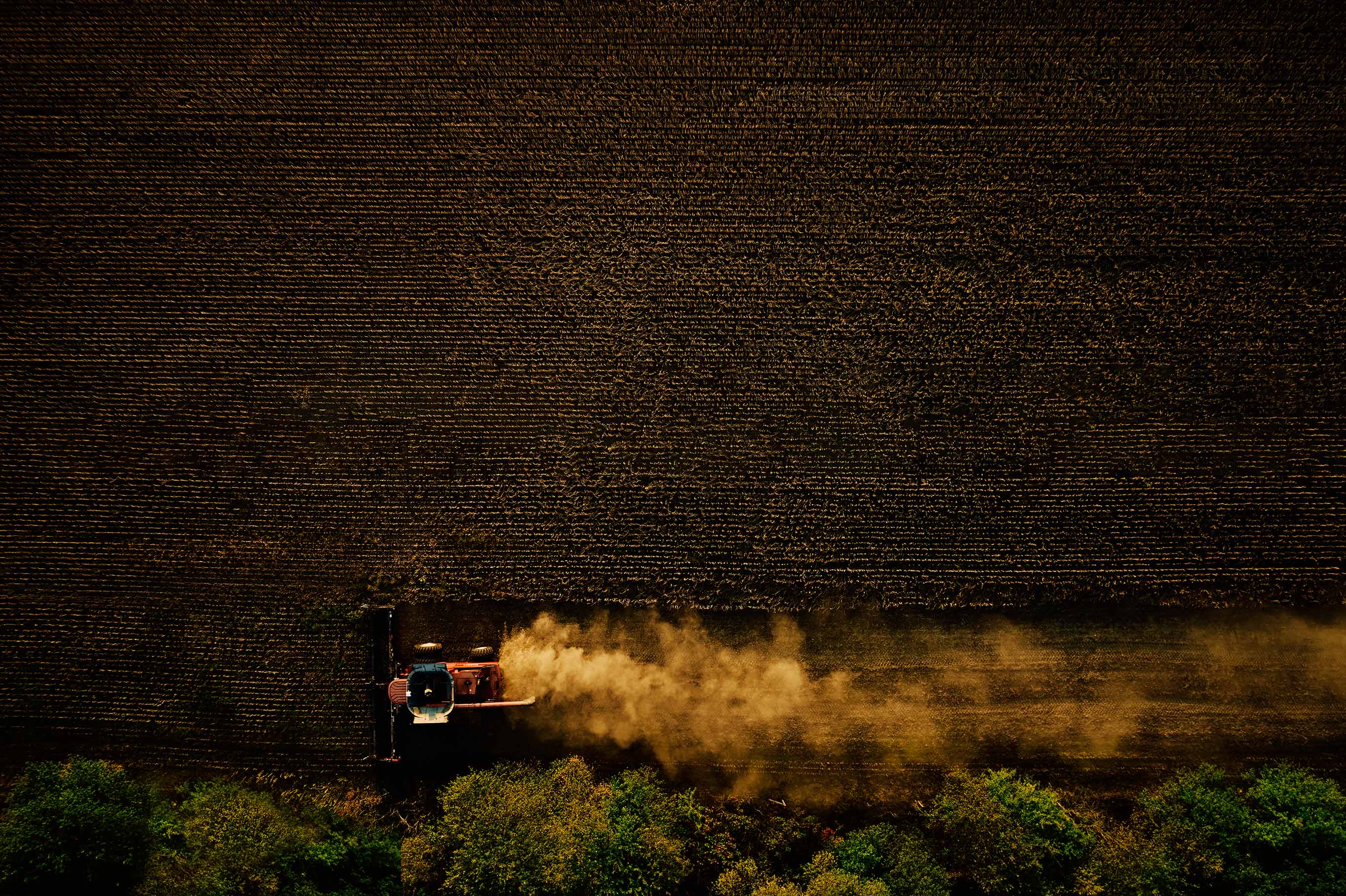 20200925_Cummins_Farm_Combine_Drone_04661